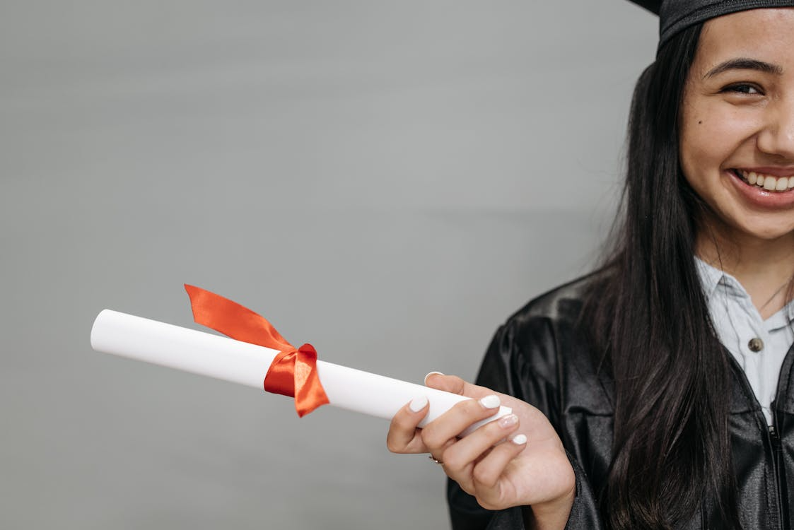 10 Tips Jitu Lolos Beasiswa Luar Negeri untuk Pelajar Indonesia