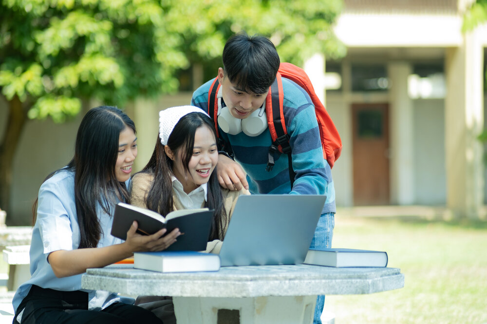 Rekor Skor TOEFL Orang Indonesia: Capaian Tertinggi dan Rata-Rata